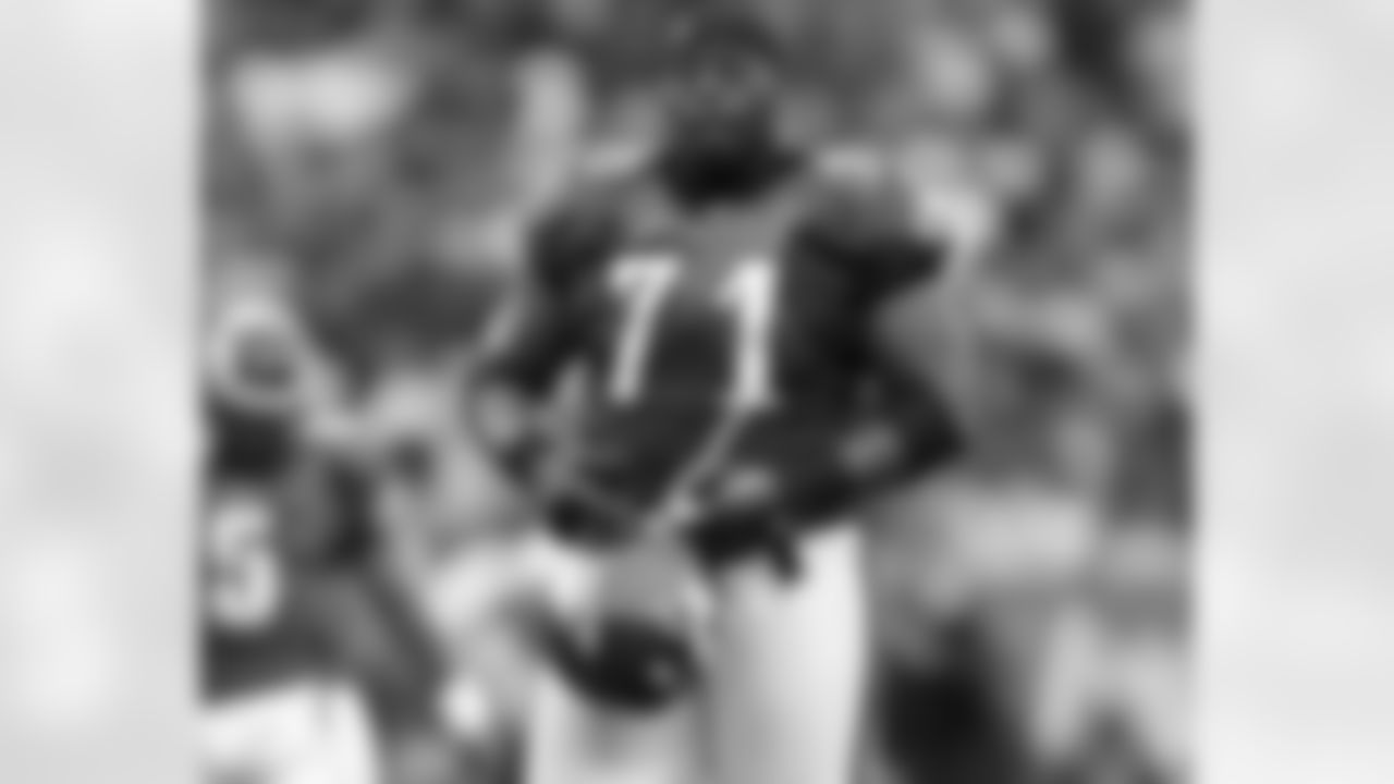LT Jason Peters