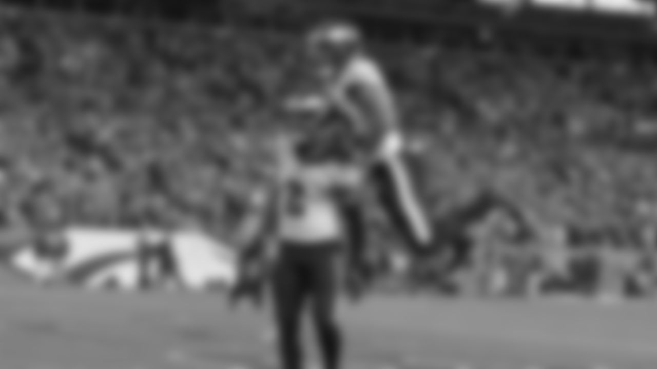 CB Darius Slay celebration