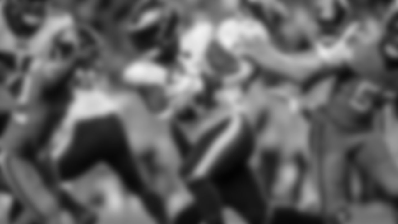RB Jordan Howard