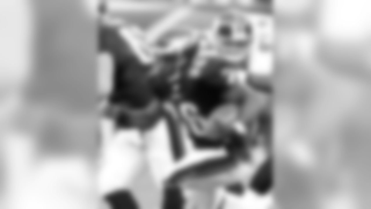 RB Brian Westbrook
