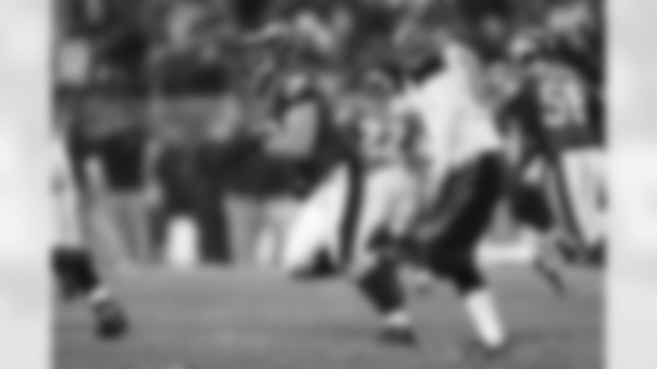 LB Ryan Rau