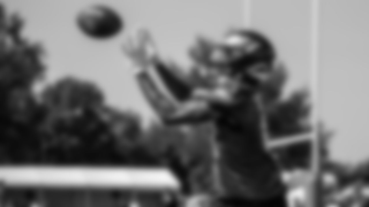 WR DeVonta Smith