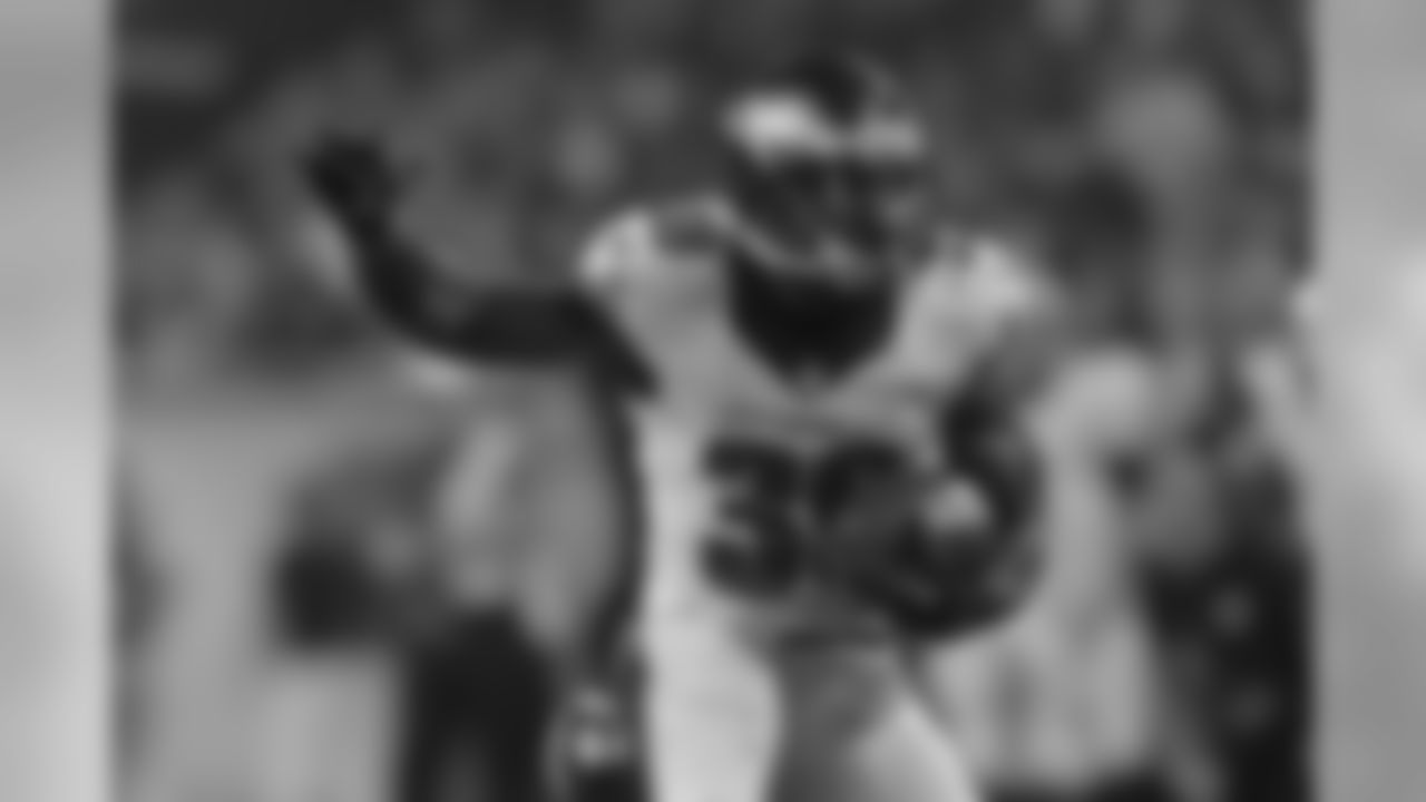 RB Matthew Tucker