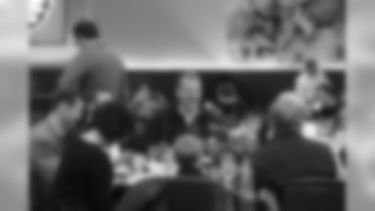 Jon Runyan tells stories over breakfast
