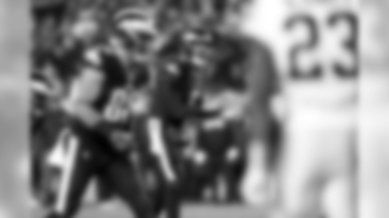 QB Nick Foles