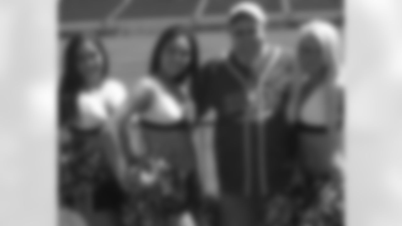 Chris Bagenstose with Teressa, Janipher and Adrienne