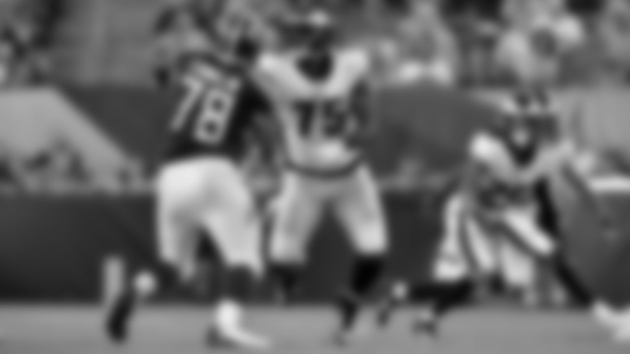 DE Vinny Curry
Philadelphia Eagles vs. Tennessee Titans at Lincoln Financial Field on August 8, 2019.