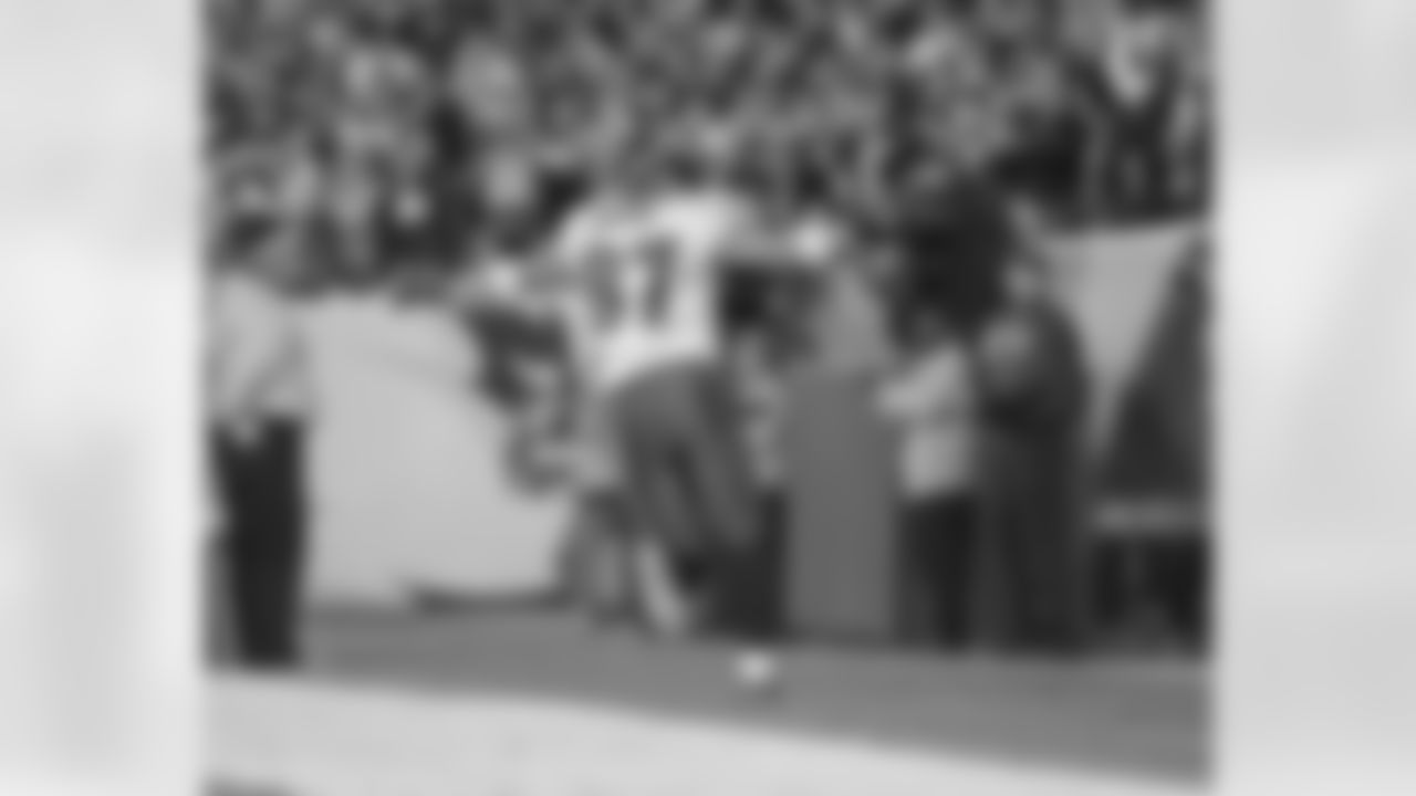 TE Brent Celek