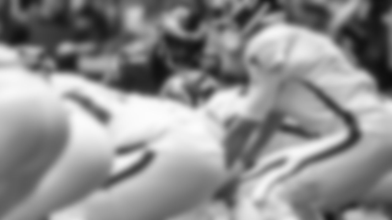 DE Josh Sweat