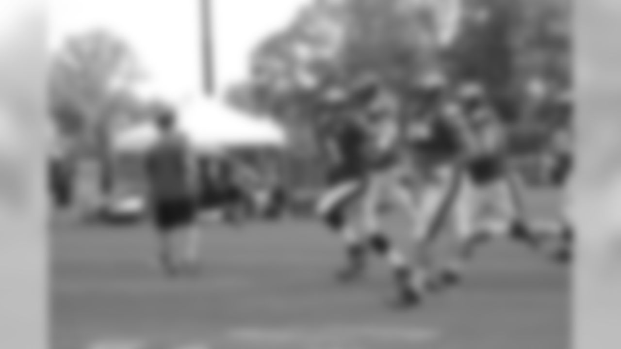 QB Mark Sanchez leads the pack
