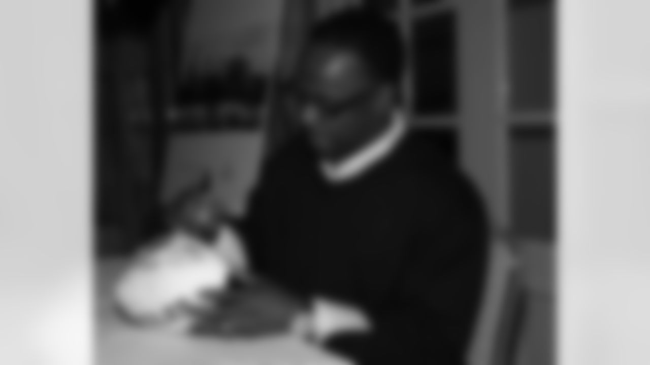 FS Brian Dawkins and a number of his teammates attended the first annual Toast of the Team, which raised money for Children's Hospital of Philadelphia