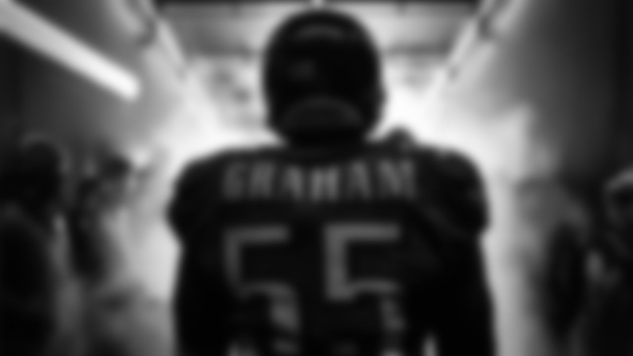 DE Brandon Graham heads out onto the field