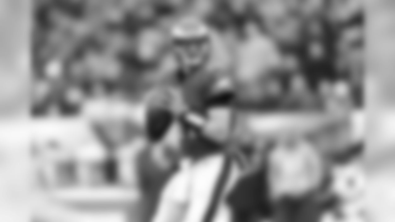 QB Carson Wentz