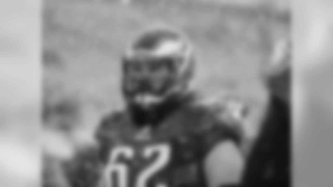 Eagles' center Jason Kelce waits for the week 14 game to start as the snow falls in Philadelphia.