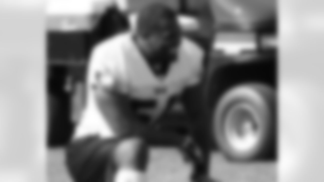 Linebacker Jeremiah Trotter laughs it up on the sidelines