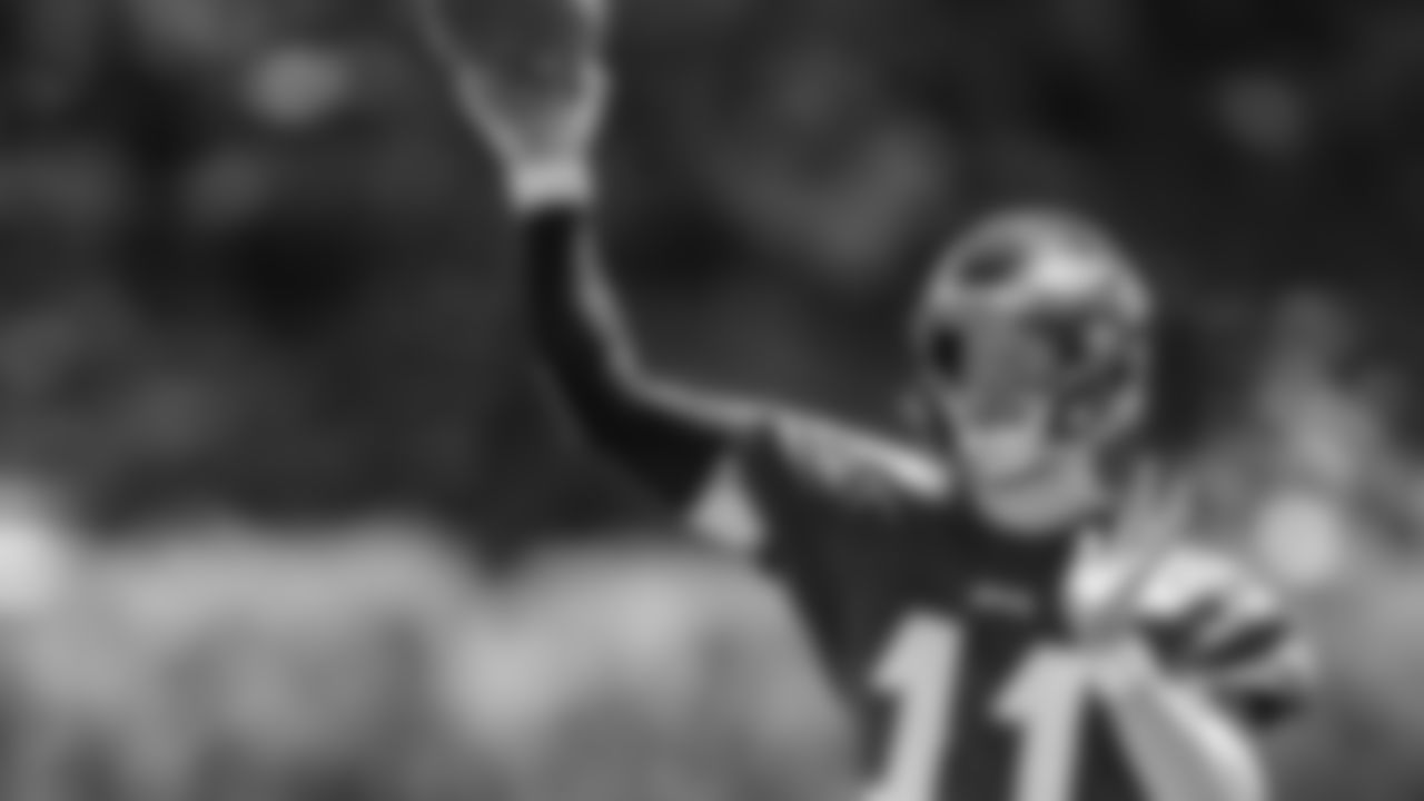 QB Carson Wentz