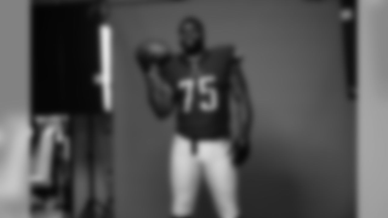 DE Vinny Curry