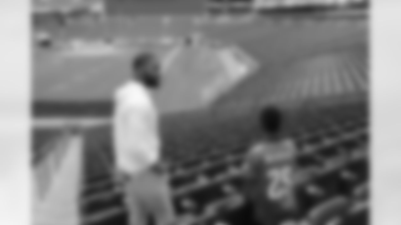 Next, Murray took Gaven to Lincoln Financial Field for a quick look at the stadium