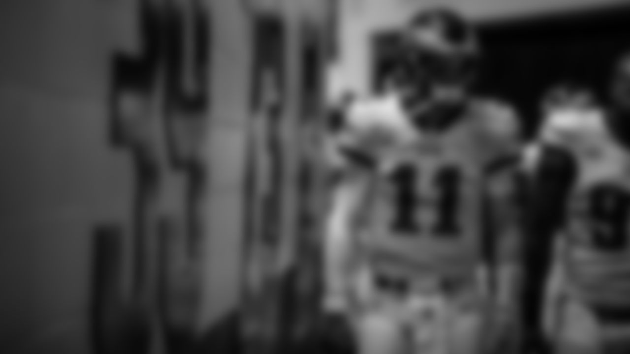 QB Carson Wentz
Philadelphia Eagles vs. San Francisco 49ers at Levi's Stadium on October 4, 2020