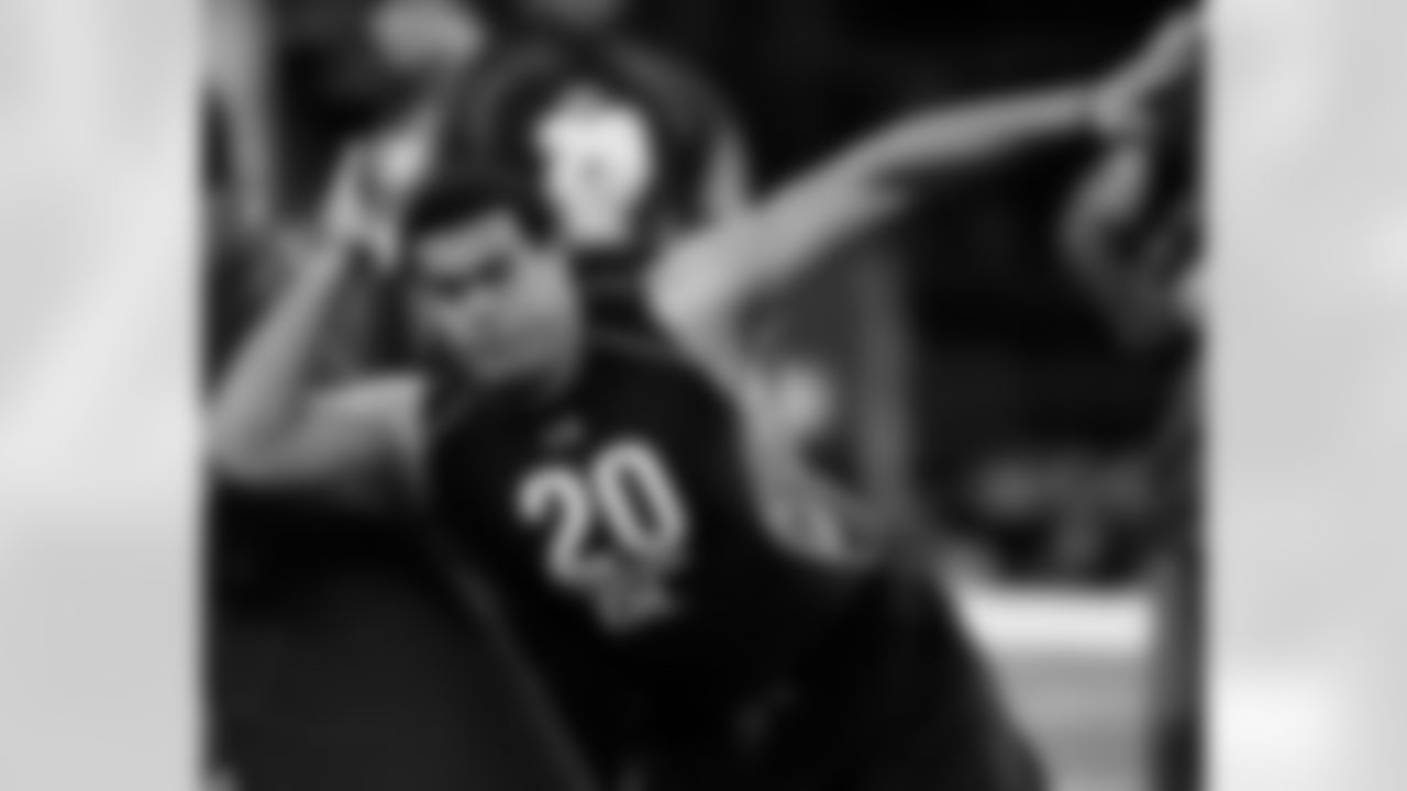 Stanford DT Sione Fua