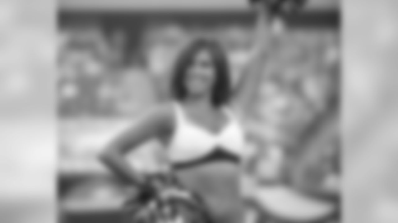 Danni-Lynn revs up the crowd