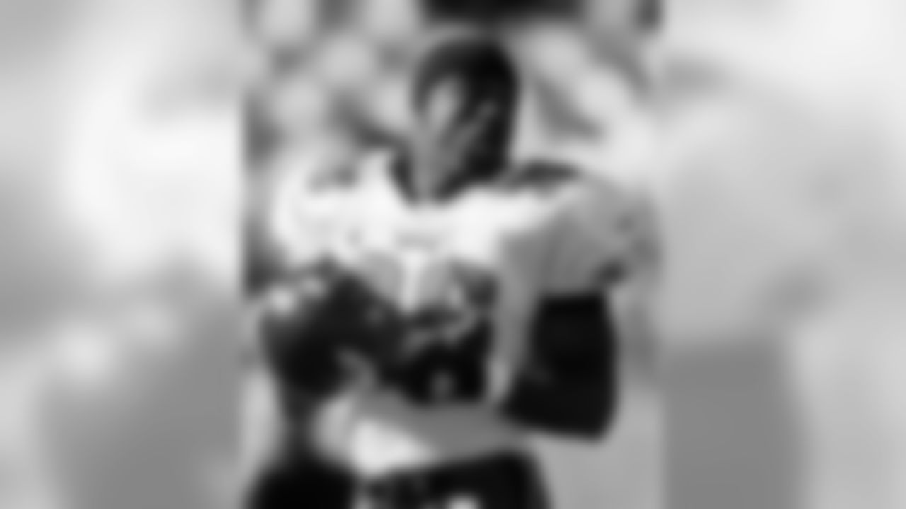 RB Brian Westbrook looks forward to taking on the Panthers.