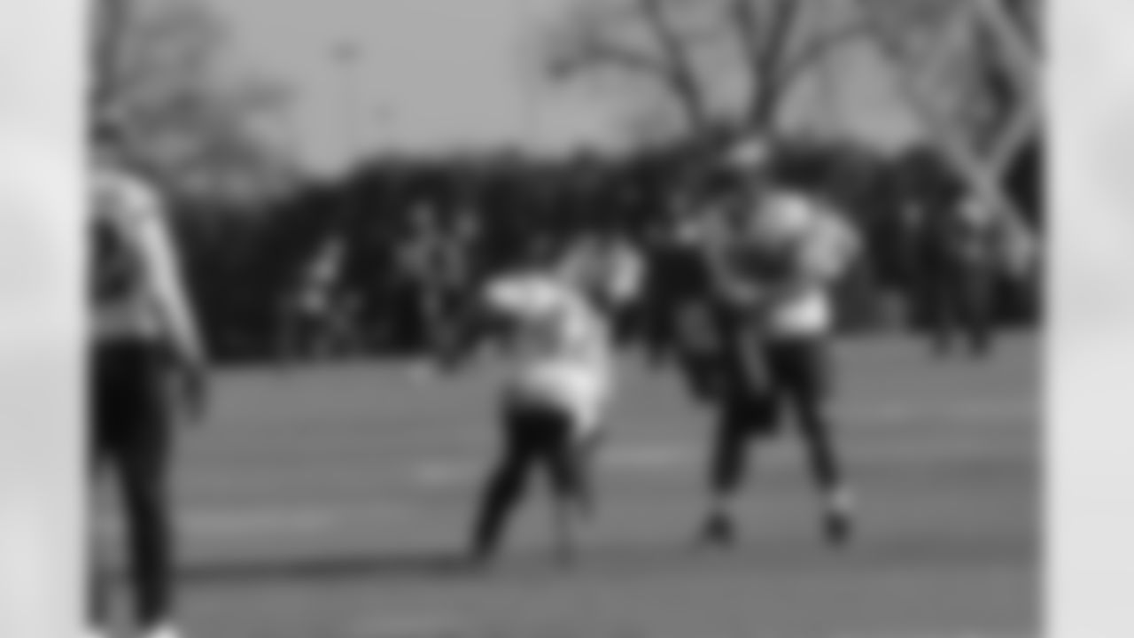 S Chris Maragos, LB Brandon Graham