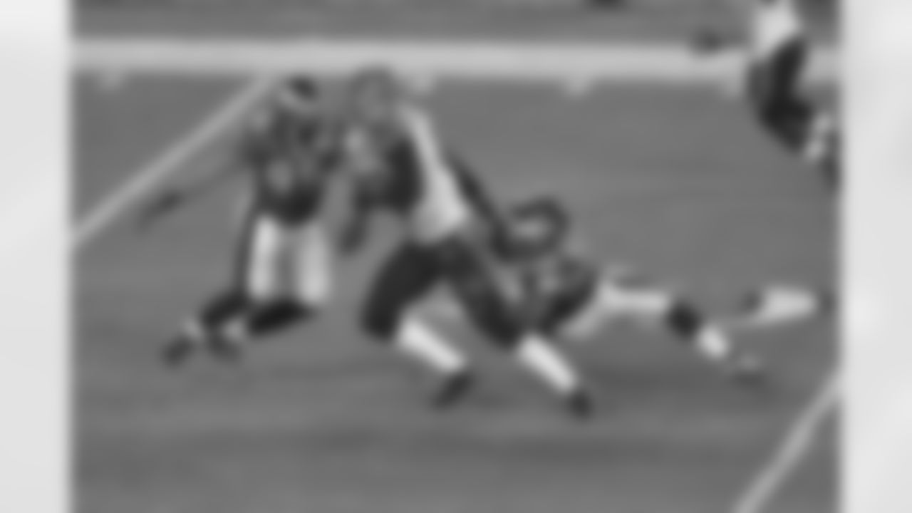 LB Mychal Kendricks and LB DeMeco Ryans