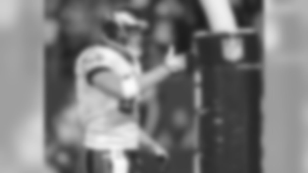 TE Brent Celek