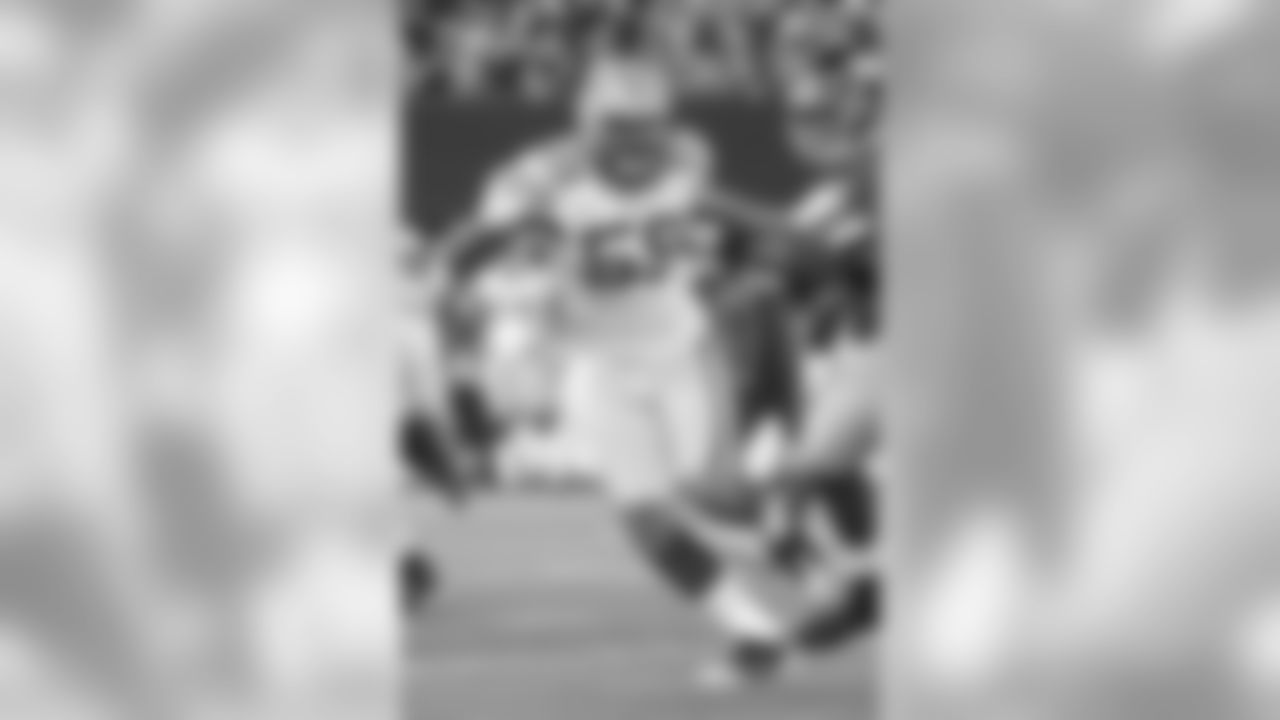 In high school, Jones lettered four years in track & field, where he competed in the 200-meter dash and 110m hurdles