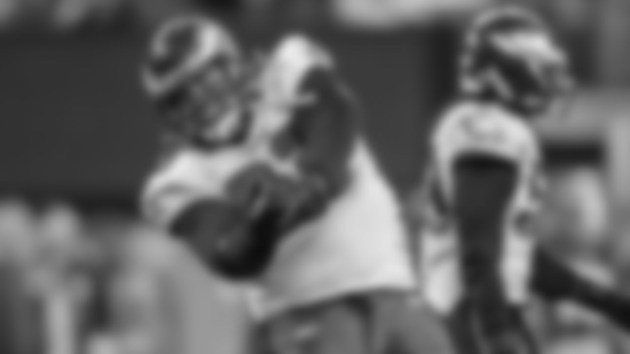 DT Trevor Laws celebrates after sacking QB Eli Manning in the fourth quarter