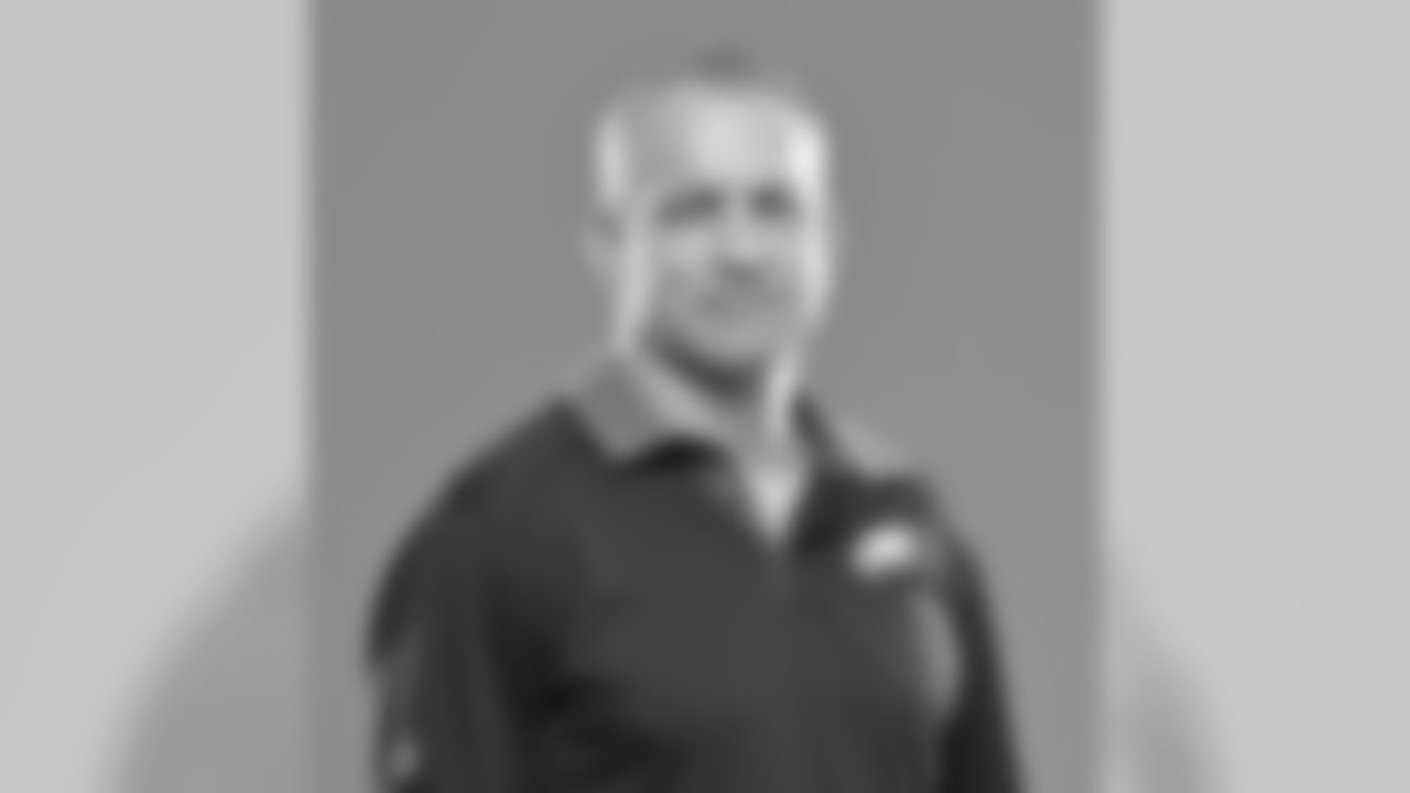 Safeties Coach Tim Hauck