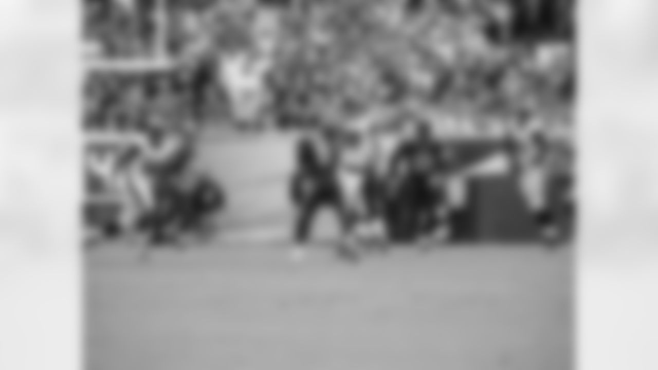Barwin tallied his first multi-sack game of the year against St. Louis, taking down quarterback Austin Davis twice in the win.