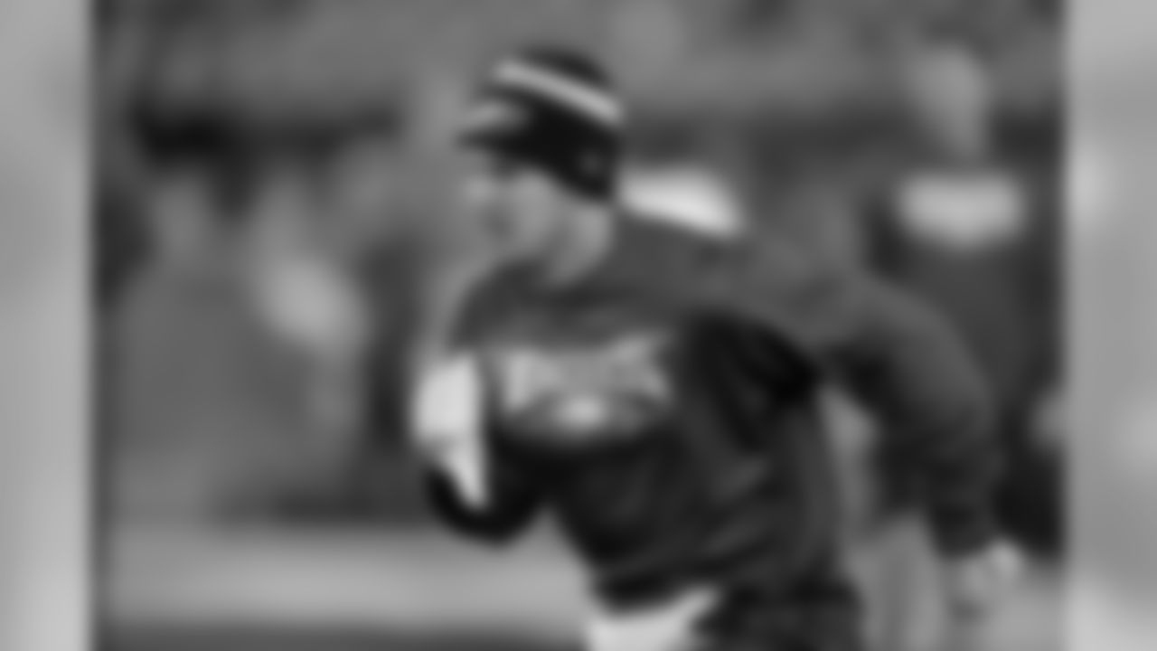 TE Trey Burton