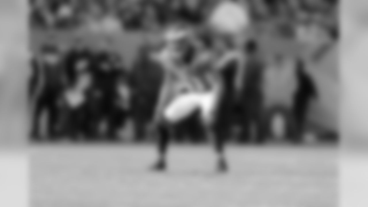CB Jalen Mills