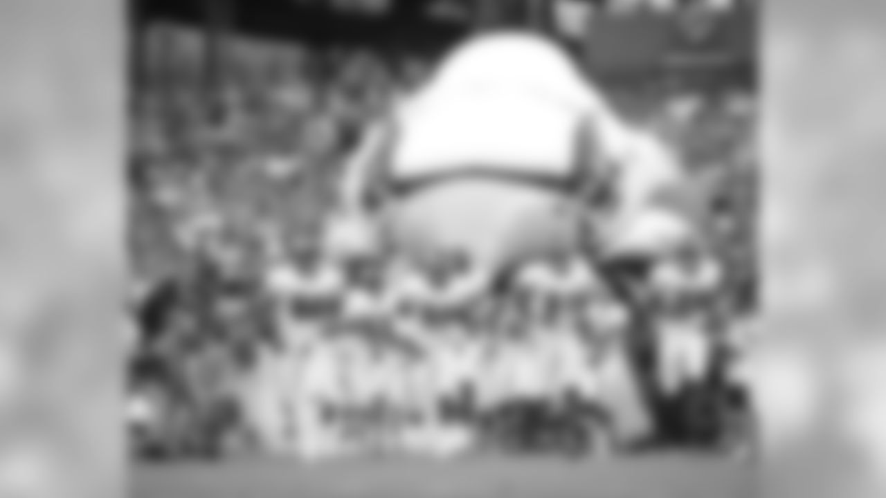 The Eagles defense runs onto the field for the first time in 2009