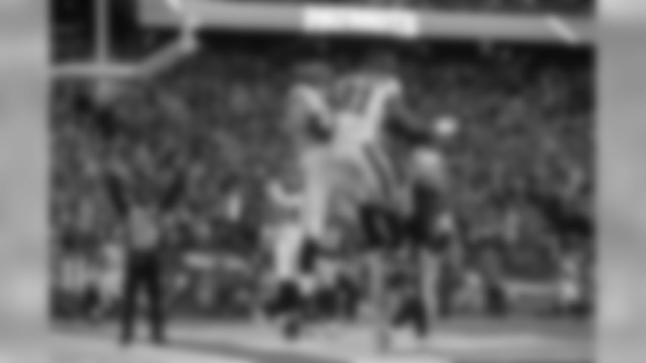 TE Zach Ertz, WR Jordan Matthews