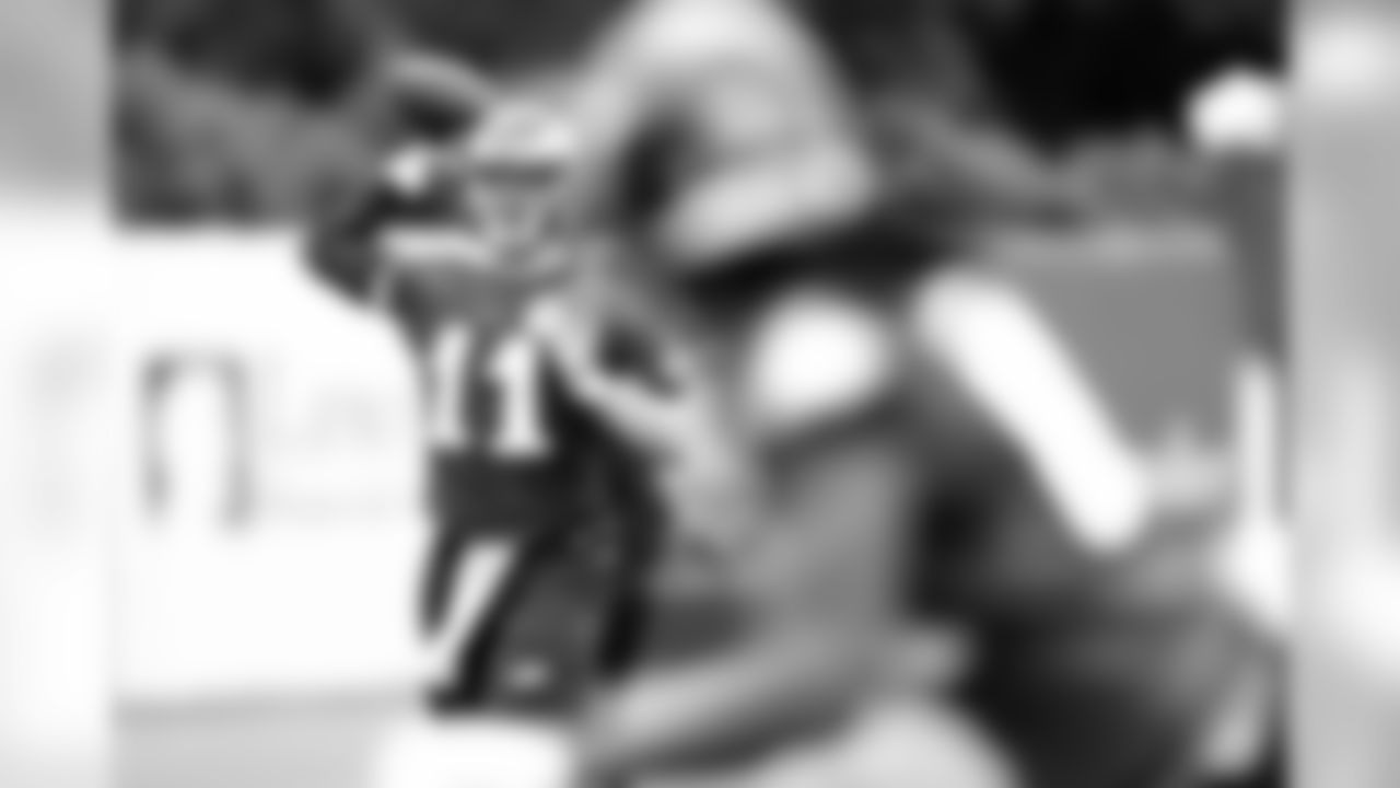 QB Carson Wentz
