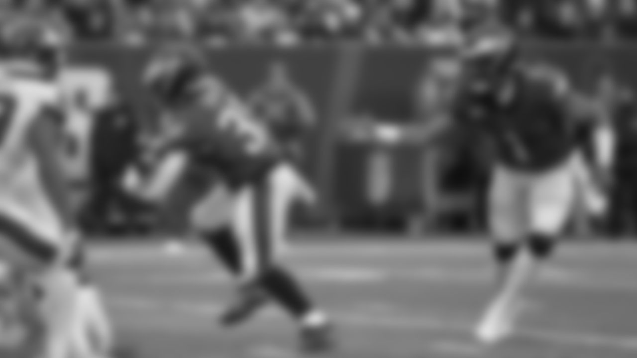 RB Boston Scott