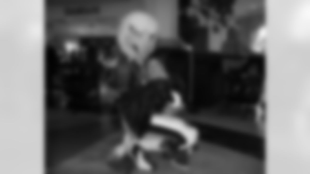 SWOOP embraces a young Eagles fan