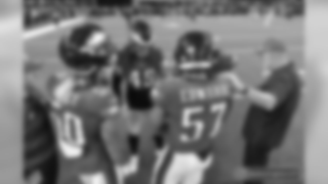 LB Alex Singleton: "My guys! Working everyday during these trying times until we are back on the same field! Stay hungry. Stay home."