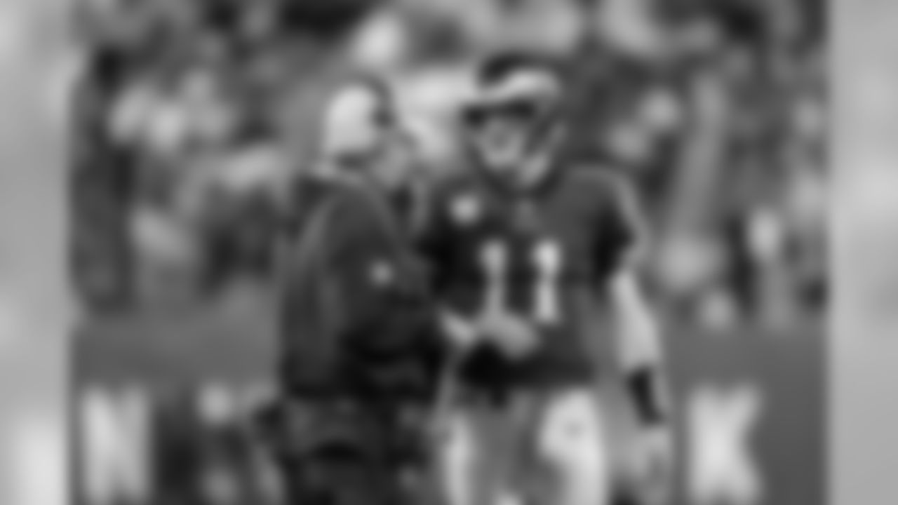 Head coach Doug Pederson and QB Carson Wentz
Philadelphia Eagles vs. New York Giants at MetLife Stadium on October 11, 2018.