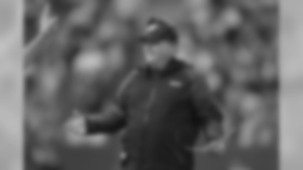 Eagles' Head Coach Chip Kelly coaching on the sidelines.