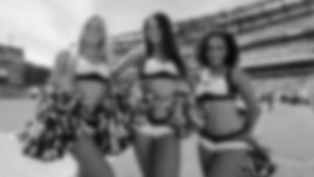 The Eagles' cheerleaders pose for a picture on the sidelines before the week two matchup against the Chargers.