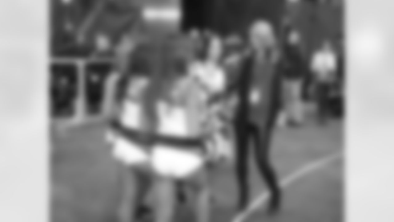 Showtime's Inside the NFL interviewing the cheerleaders