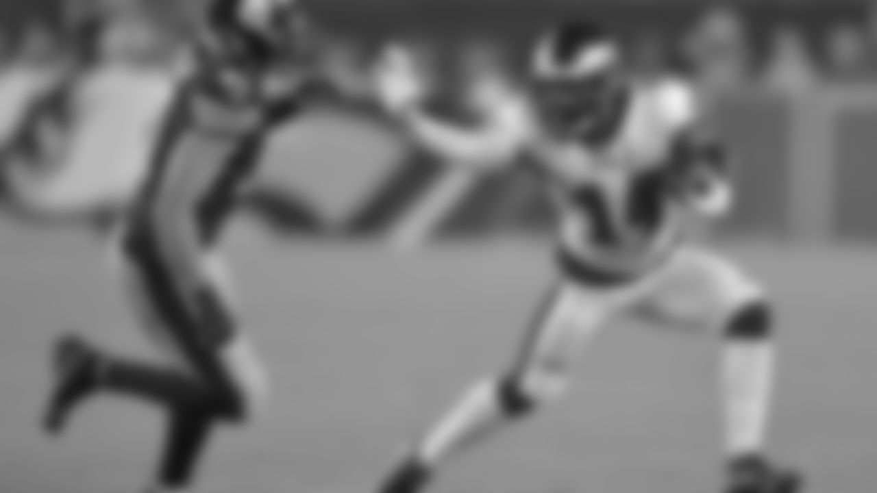 RB Kenneth Gainwell