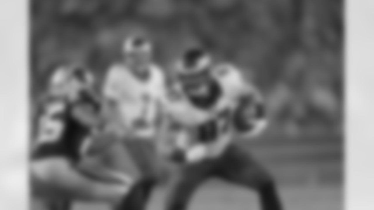 TE Brent Celek uses his power