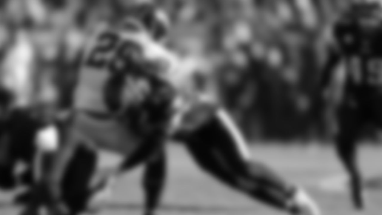 CB Avonte Maddox