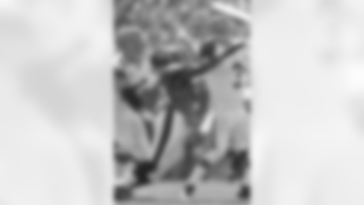 In 9 seasons with the Eagles, Cole tallied 795 tackles