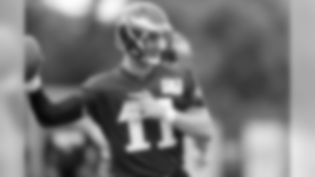 QB Carson Wentz